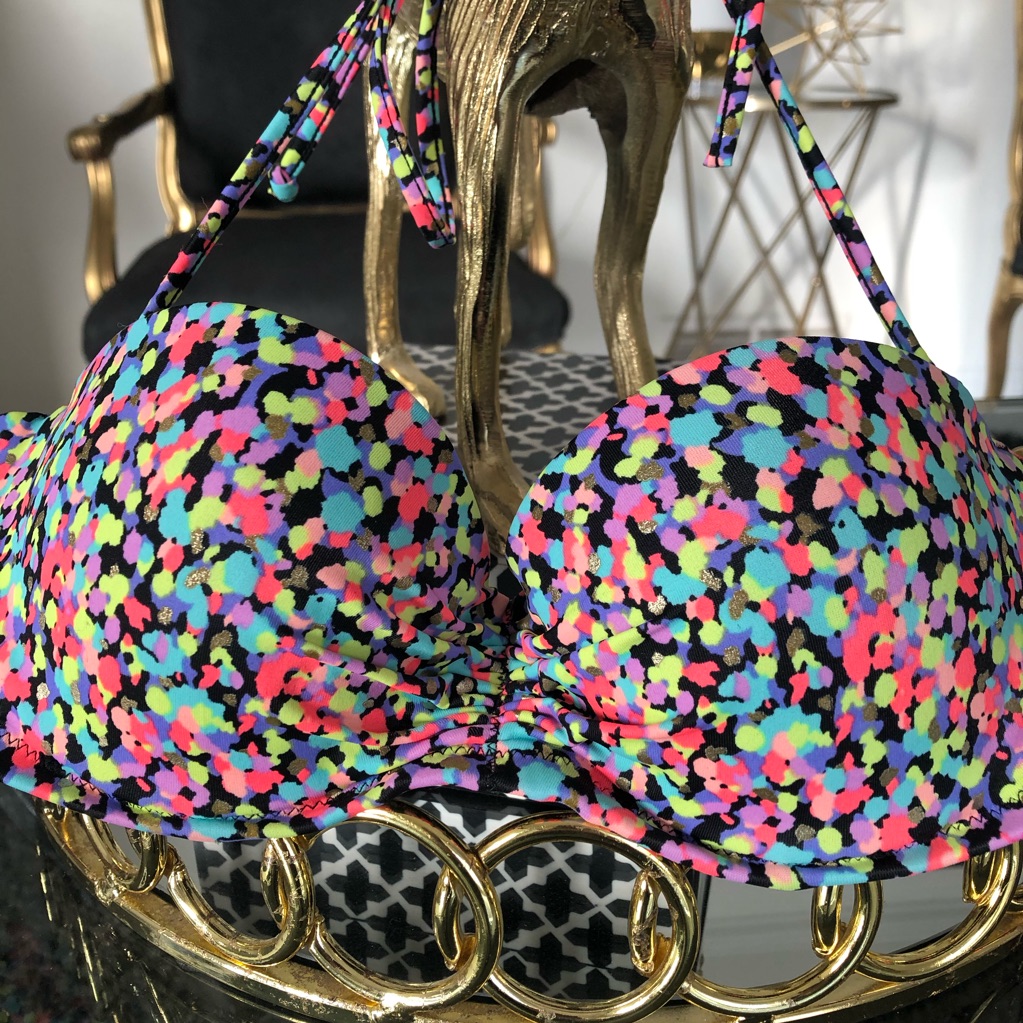 Victoria’s Secret Bikini Top Nwot!!